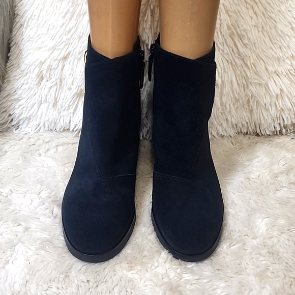 COLE HAAN HARRINGTON BOOTS - Picture 3 of 10